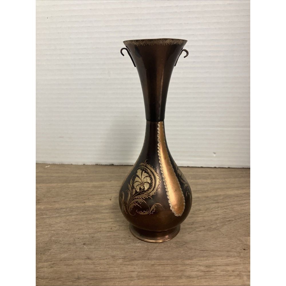 Single Stem‎ Copper Case With Flower Design